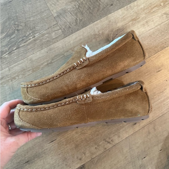 Koolaburra By UGG Men’s Tipton Slipper Chestnut Brown (Indoor/Outdoor)